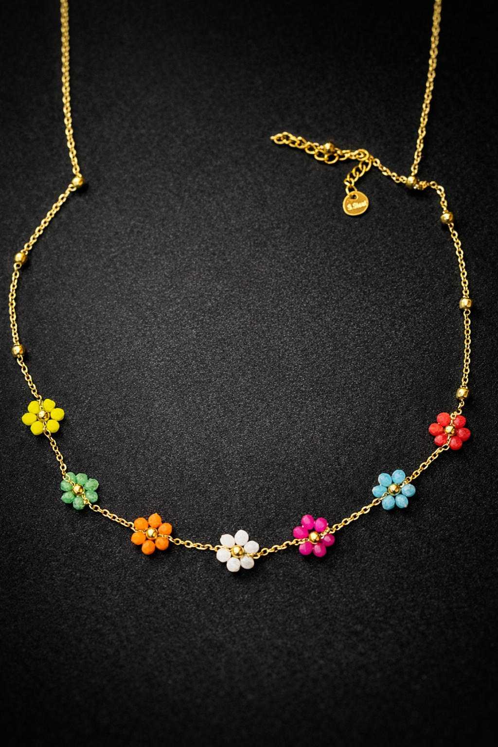 Collier summer flowers